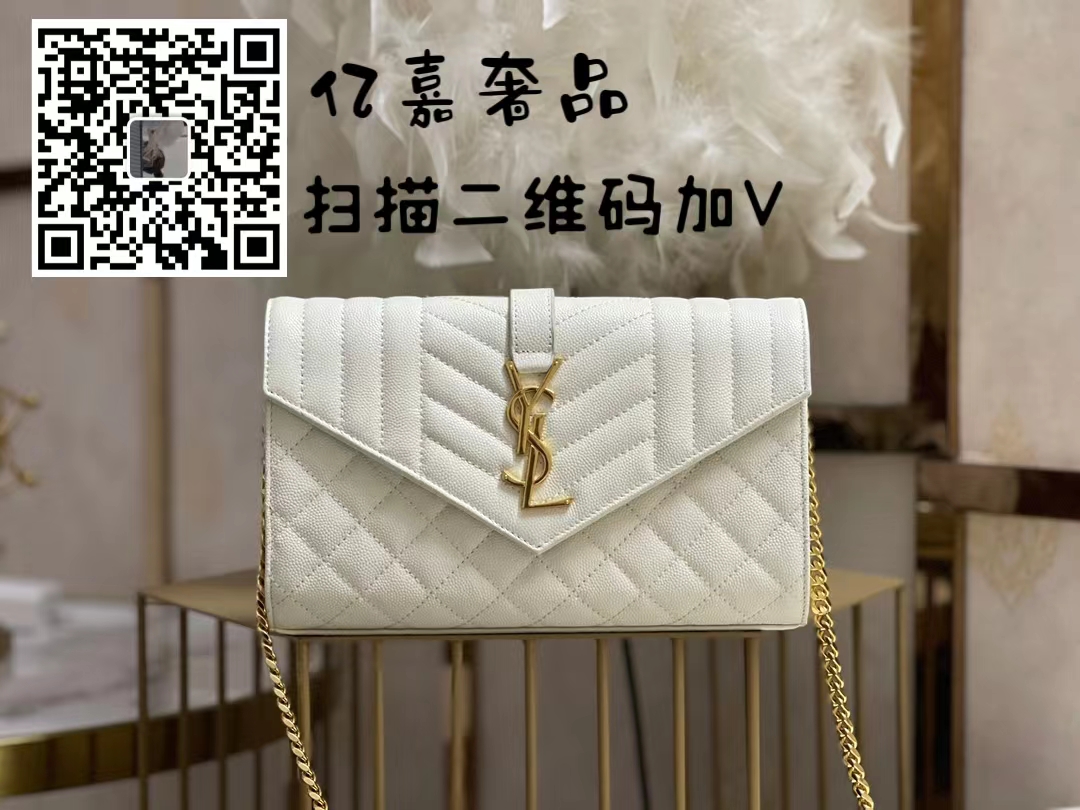 小紅書明星同款名牌奢侈品包包、衣服、鞋子、飾品手表皮帶LV香奈兒高品質(zhì)復(fù)刻貨源(圖4)