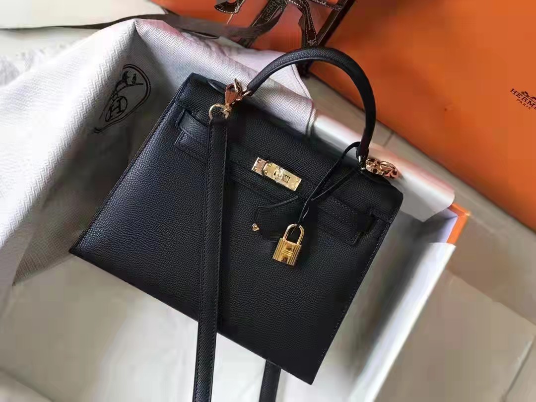 街上的大牌包包，衣服，鞋子都是在哪里購(gòu)買的？(圖5)